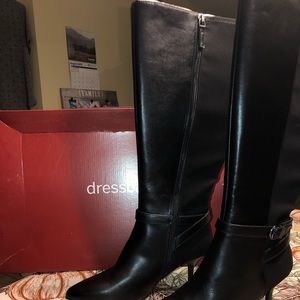 Woman’s Kitten Heel Dress Boots